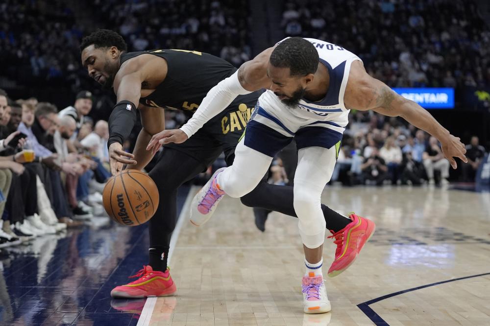 一起的呢 一起的呢